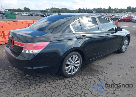 2011 Honda Accord 2.4 Ex-L from USA, damaged, VIN 1HGCP2F8XBA028789